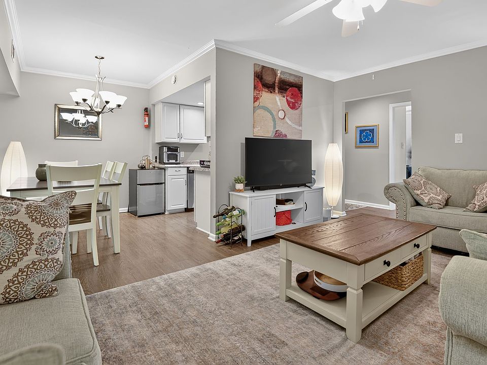 1st image of 11645 Stoneview Sq APT 21C