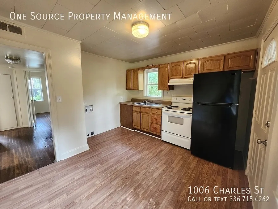 4 bed, 1100 sqft, $1,400 — Photo 4
