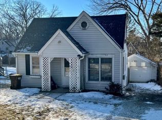 7611 Arbor Rd, Wonder Lake, IL 60097