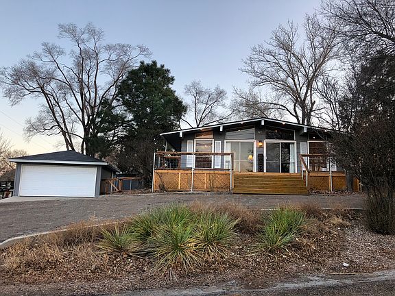 2nd image of 414 Dana Ln
