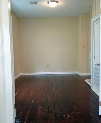 5th image of 2404 Lapeyrouse St
