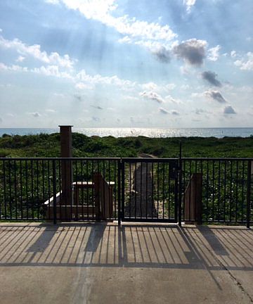 2nd image of 4608 Gulf Blvd #304