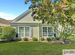 416 Bluebird Dr, Monroe Township, NJ 08831