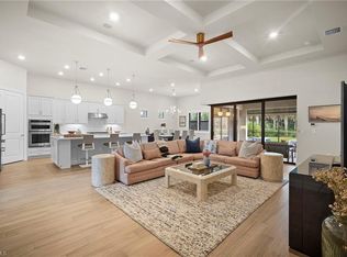 9774 Everglades Dr, Naples, FL 34120