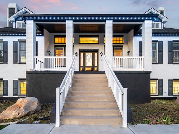 3rd image of 832 Kelley Dr