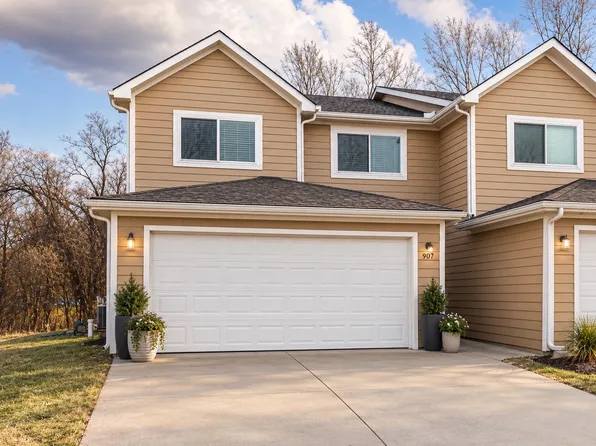 907 Kramer Ct, Junction City, KS 66441