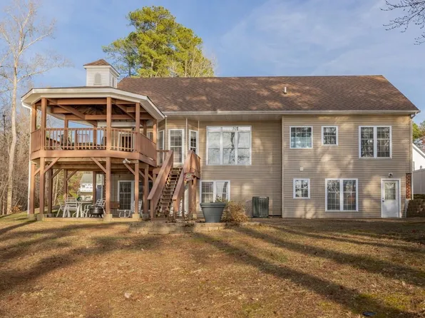 127 Bridgewater Dr, Henrico, NC 27842