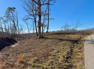 3 Woodland Ests, Irvine, KY 40336