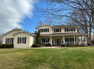 1565 Deer Trail Ln NE, Owatonna, MN 55060