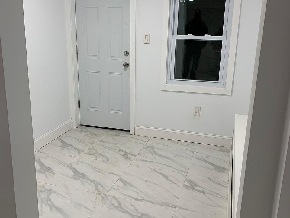 Entrance room