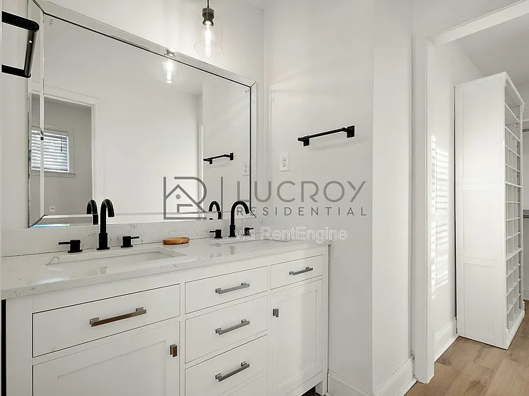 816 Winthrop Cir — Photo 34