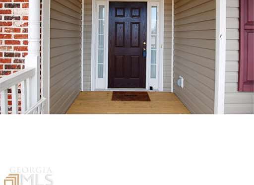 5th image of 320 Kensington Dr