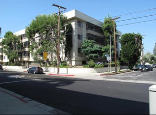 18300 Collins St #23, Tarzana, CA 91356