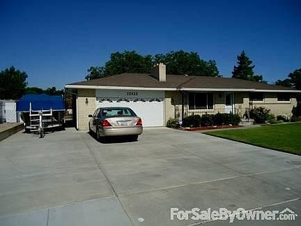 RV Parking area
						:
						RV Parking continues into back yard.