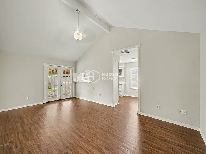 9127 Cypress Square Dr — Photo 12