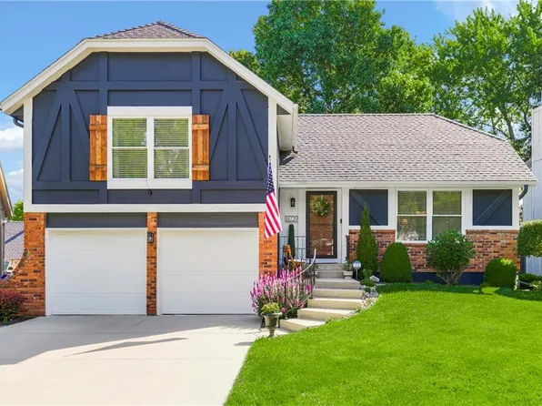 14739 S Wyandotte Dr, Olathe, KS 66062