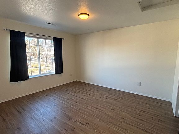 5th image of 1805 Montana St APT B