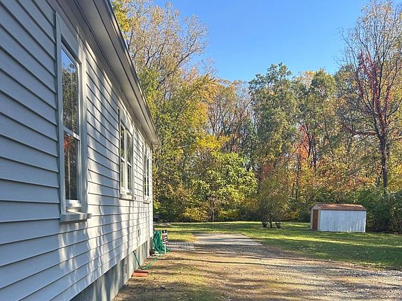 4th image of 13649 Pardee Rd