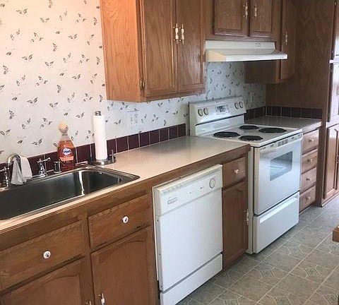 4th image of 1833 Athens Ln