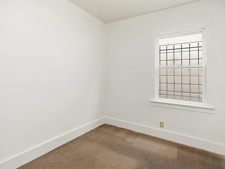 811 W Grand Ave #A — Photo 7