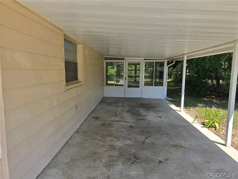 45 S Monroe St — Photo 12