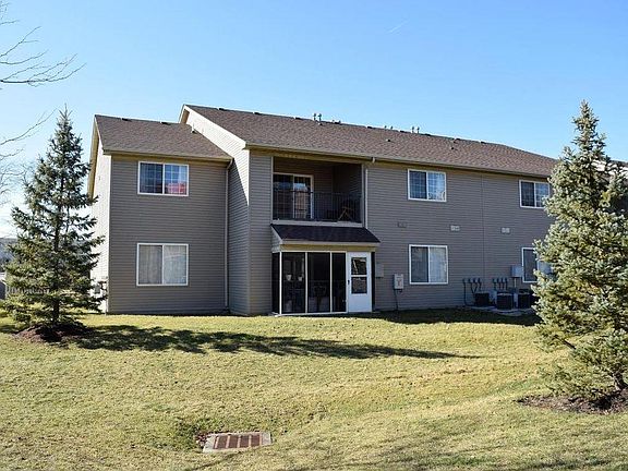 screened porch 1st floor