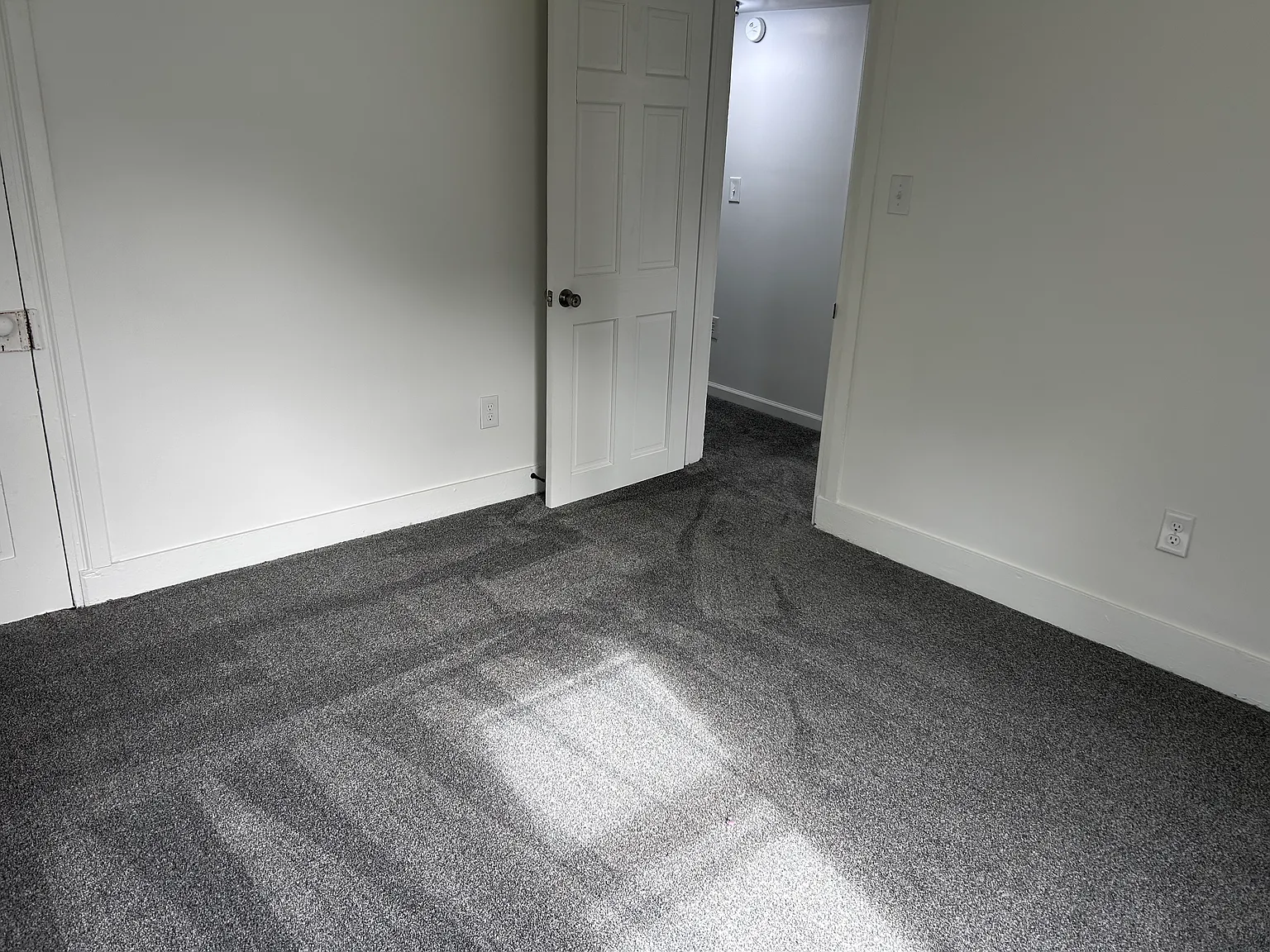 4 bed, 1500 sqft, $1,800 — Photo 2