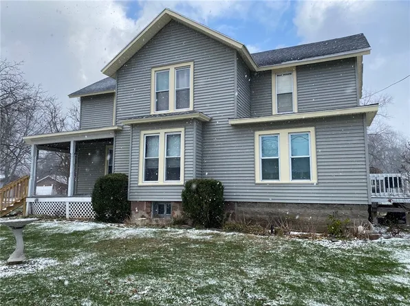 1807 Kent Rd, Kent, NY 14477