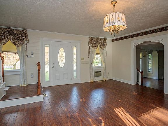3rd image of 14335 Mill Hollow Ln