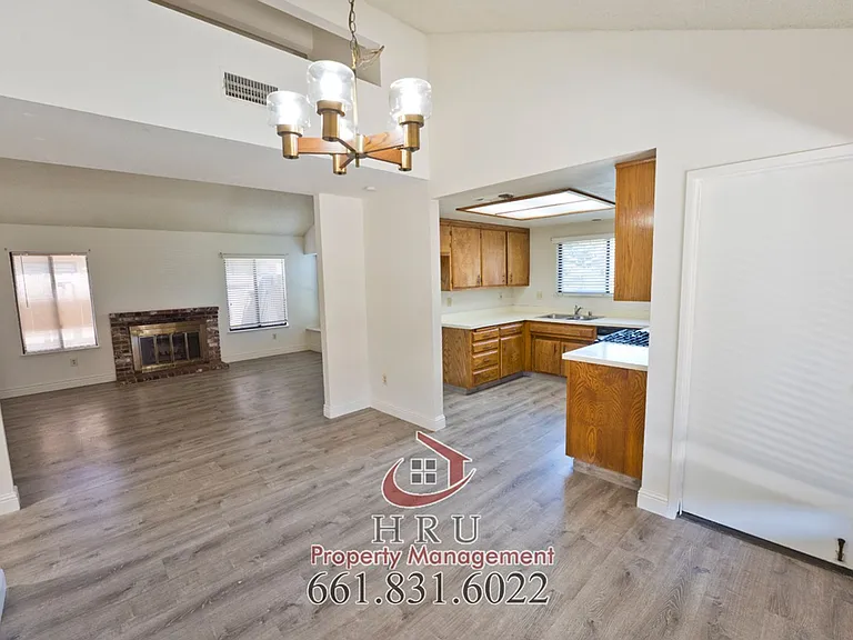 7005 Iberia Ct — Photo 7