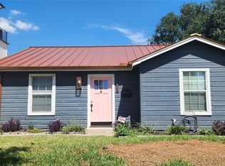 112 Robert Lee Rd, Houston, TX 77009