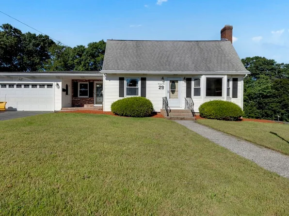 29 Carroll St, Auburn, MA 01501