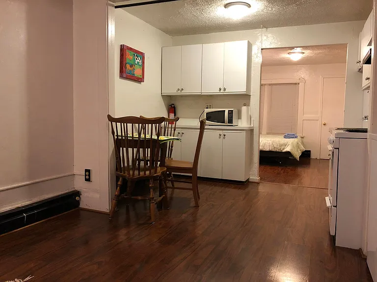34 Cunard St #4 — Photo 9