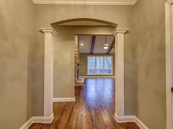 4th image of 2210 Leestown Rd