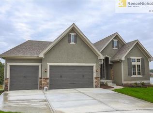 1404 Lakepoint Cv, Raymore, MO 64083