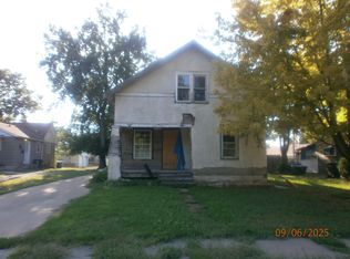 222 S Front St, Salina, KS 67401
