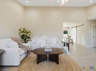 506 Oak Grove Rd, San Marcos, TX 78666