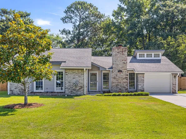 1304 Hampton Dr, Summerville, SC 29486