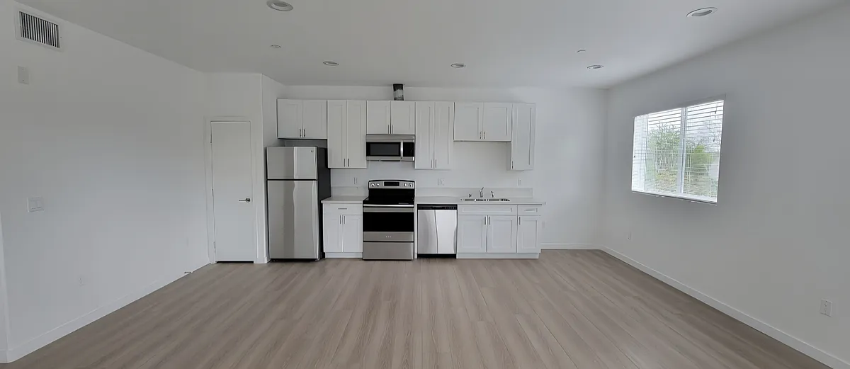 Building Photo - 12017 Bradfield Ave #101