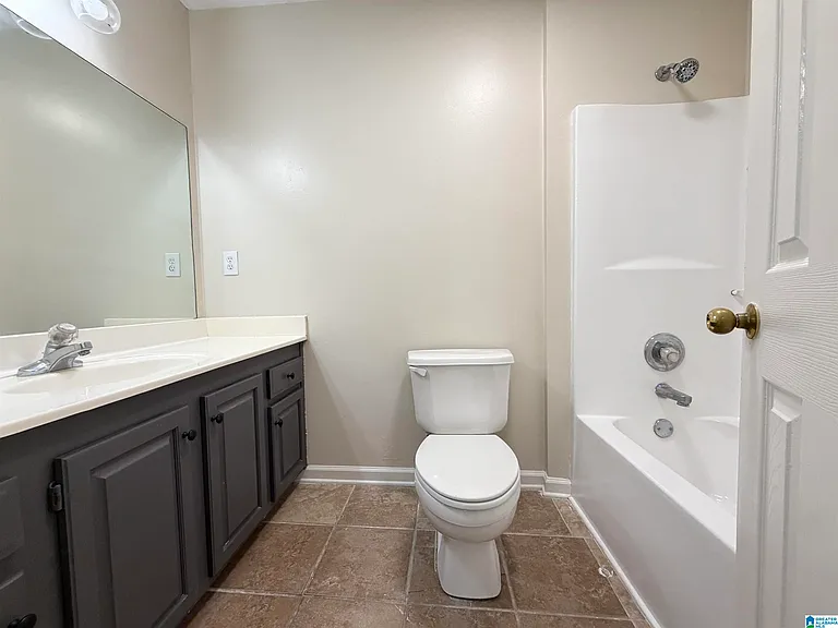 101 Cambridge Pointe Cir — Photo 18