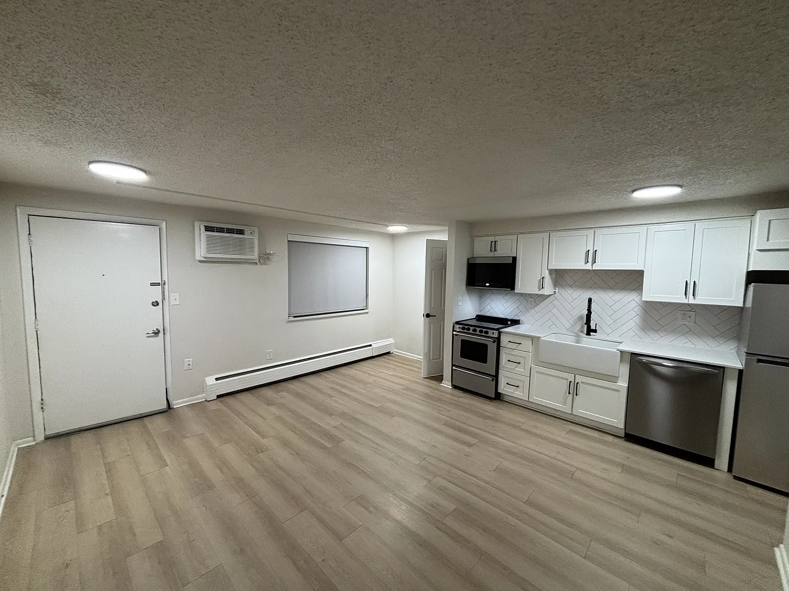 2 bed, 525 sqft, $1,500 — Photo 3