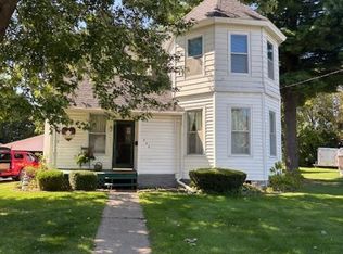 604 Jefferson St, Lancaster, WI 53813