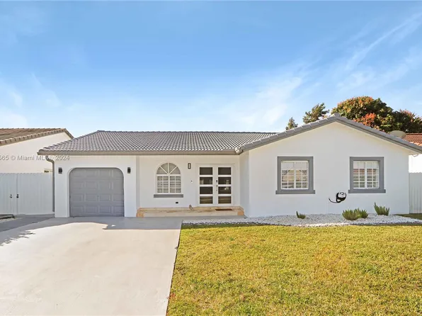 15312 SW 177th Ter, Miami, FL 33187