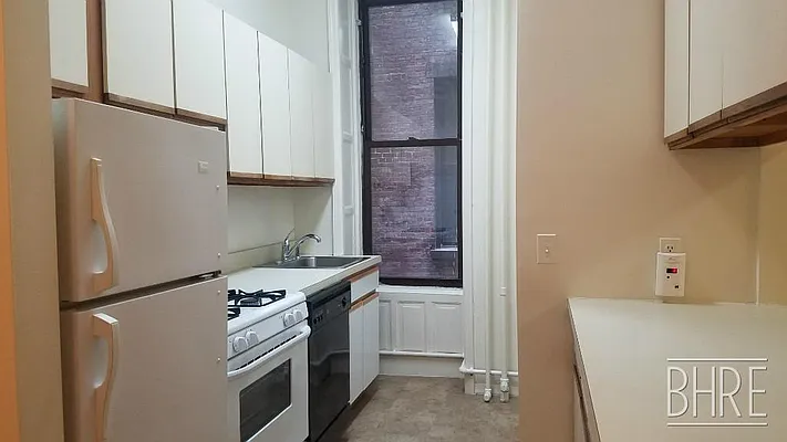 Rented by Brooklyn Heights Real Estate Inc | media 1