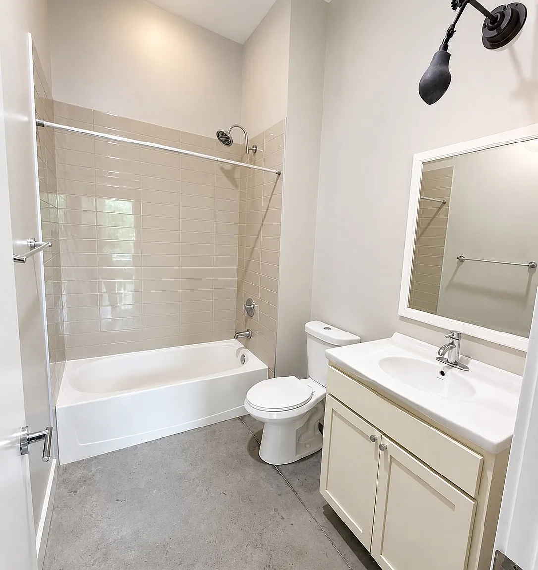 4432 Olive St — Photo 2