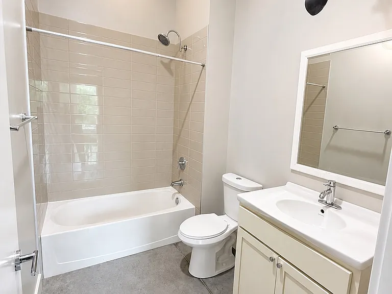 4432 Olive St #E — Photo 2