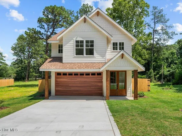 1395 N May Street, Southern Pines, NC 28387