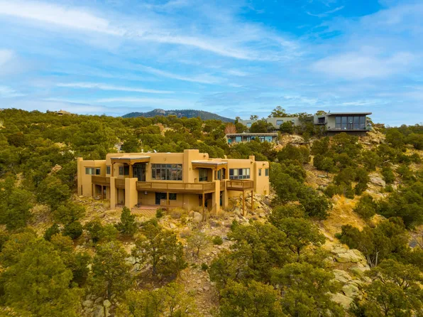 11 Little Arrow Rd, Santa Fe, NM 87505