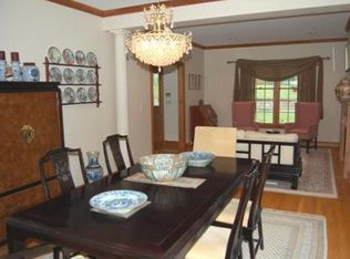 16 Battle Flagg Rd, Bedford, MA 01730