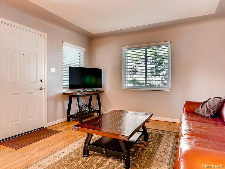 4990 Perry St — Photo 32